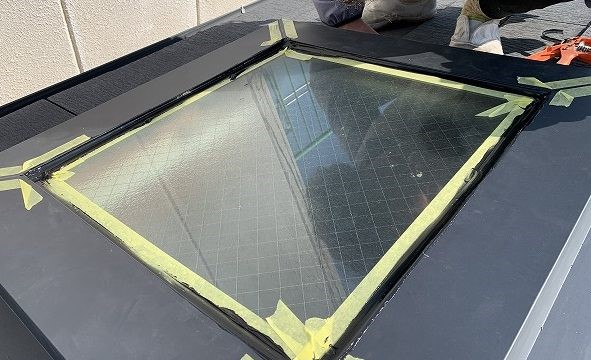 天窓修理　⑥防水処理その２